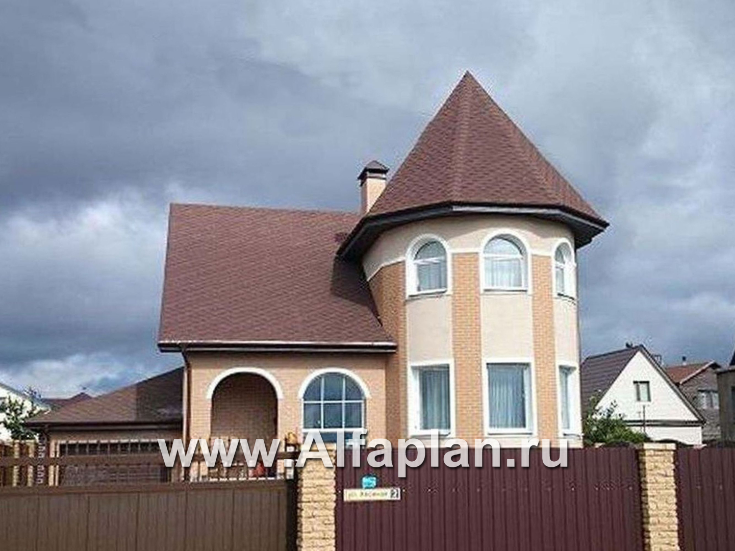 «Камелот» -  проект двухэтажного дома, с эркером башня, с террасой и с гаражом, в стиле замка - дизайн дома №3