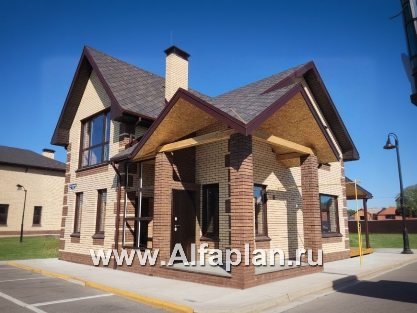 «Кадет» - проект дома с мансардой, из кирпича, в стиле эклектика - основное изображение